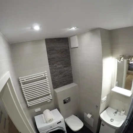 Obrzezna 3 Deluxe * Warszawa