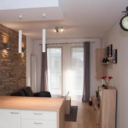 Obrzeżna 3 Deluxe Warszawa